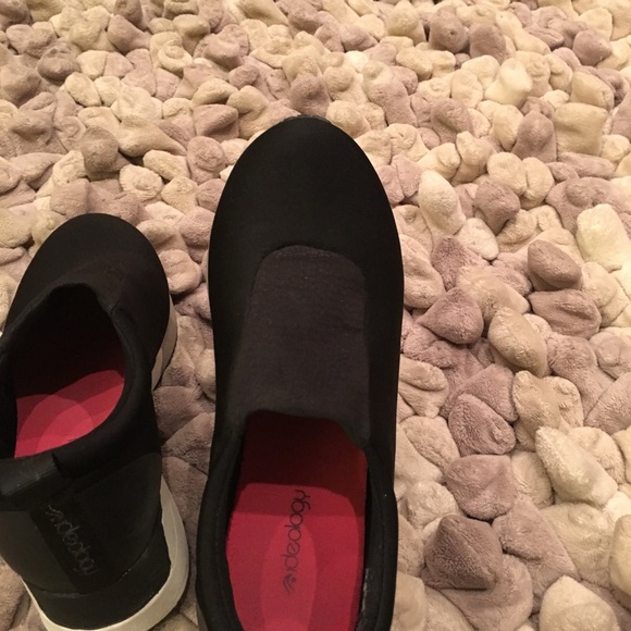 Ideology sneakers. Very comfortable. Memory foam - Picture 6 of 8